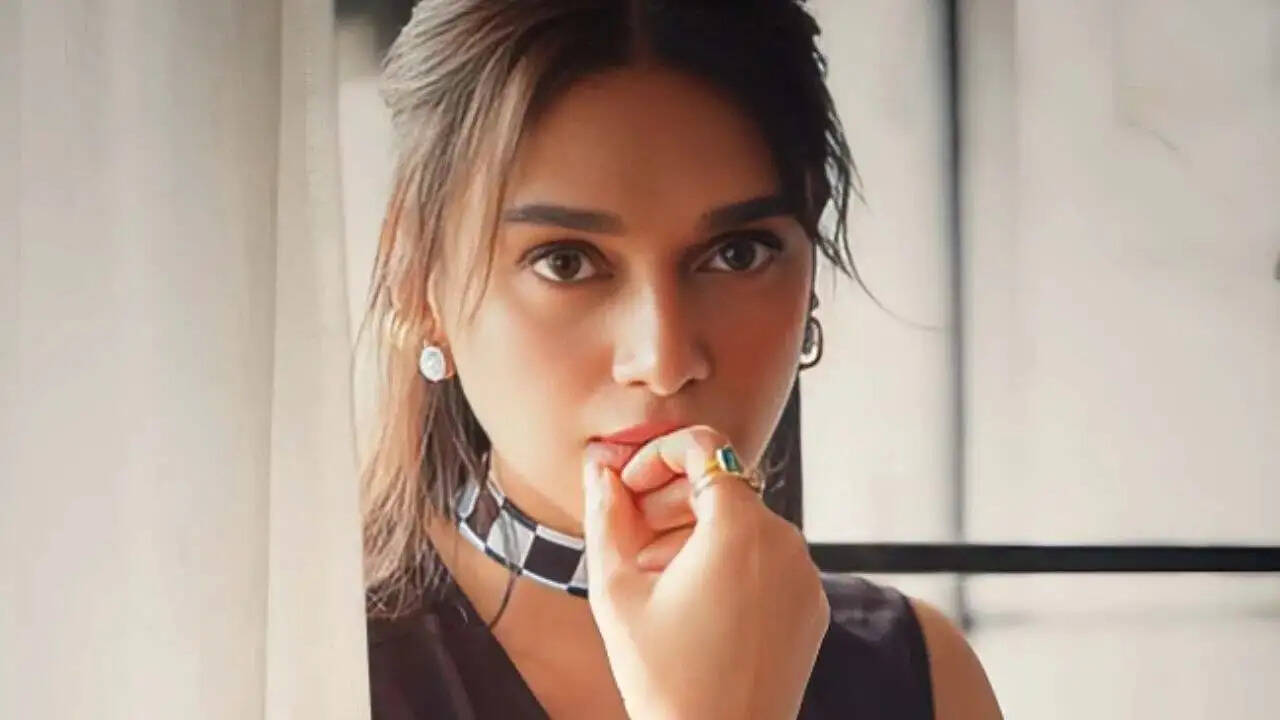 अदिति राव हैदरी ने पेड निगेटिविटी पर अपनी राय साझा की