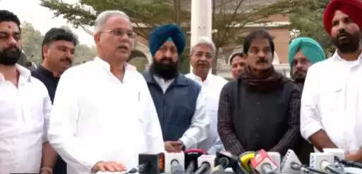 कांग्रेस ने वोट चोरी के खिलाफ हस्ताक्षर अभियान शुरू किया