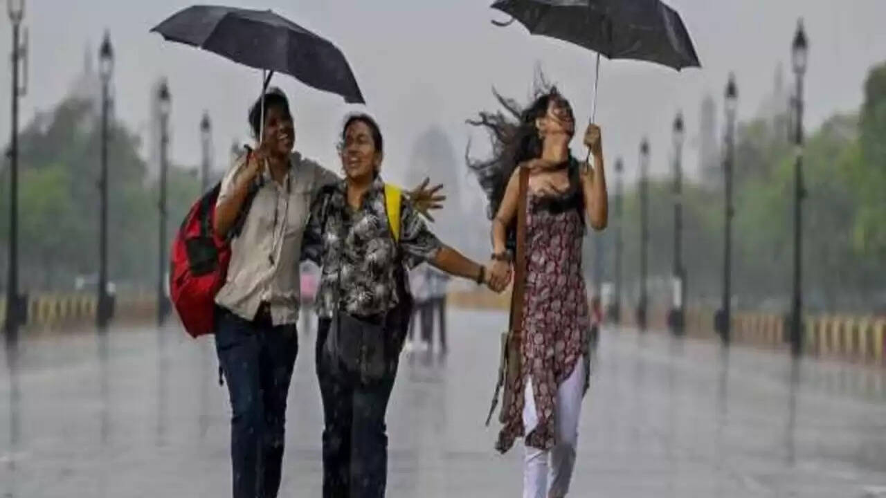 भारत में मानसून की दस्तक: अगले 48 घंटों में कई राज्यों में बारिश की संभावना