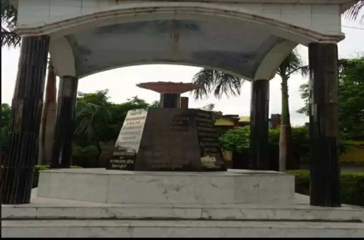 12 अगस्त 1942 औरैया के छात्रों की बहादुरी की अमर गाथा, जब तिरंगा फहराने के लिए हुई थी अंग्रेजी पुलिस से सीधी भिड़ंत
