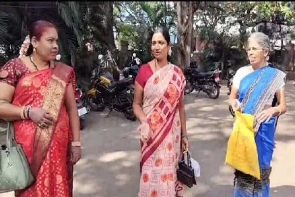 कर्नाटक की गृह लक्ष्मी योजना: लाभार्थियों को फंड की कमी से परेशानी