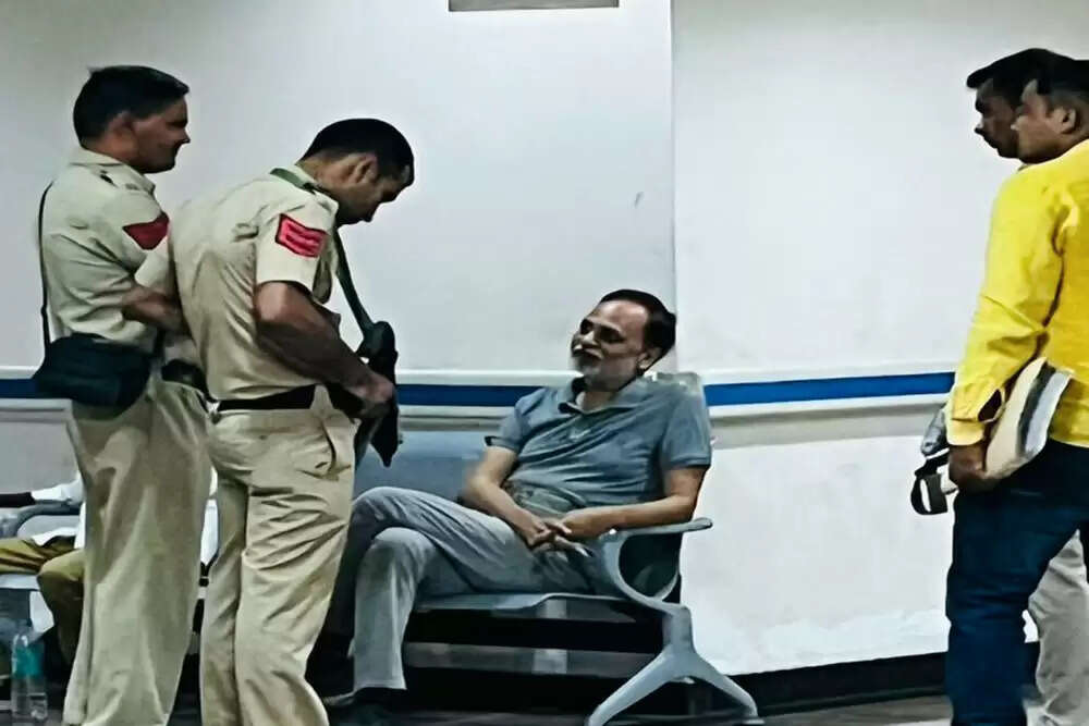 सत्येंद्र जैन को भ्रष्टाचार के मामले में मिली राहत, लेकिन चुनौतियाँ बनी रहेंगी