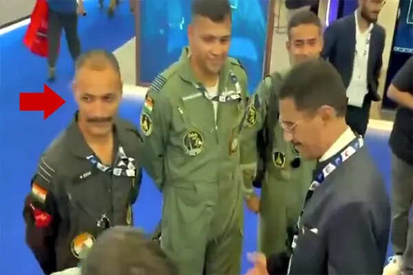 दुबई एयर शो में तेजस विमान दुर्घटना: शहीद पायलट नमांश स्याल की कहानी