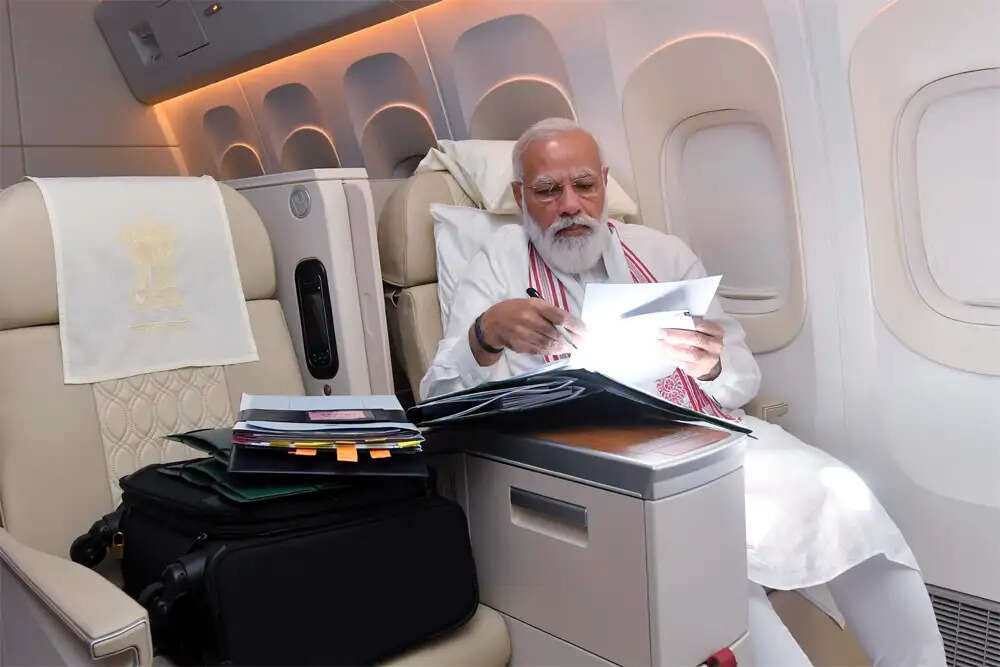 मोदी सरकार के 25 साल: काम की उपलब्धियों पर सवाल