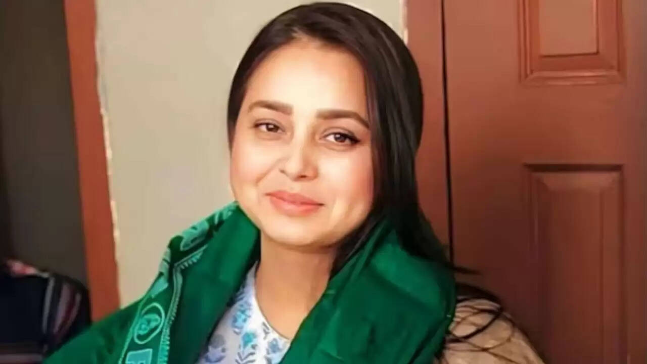 रोहिणी आचार्य का विवादास्पद बयान, RJD में बढ़ी असंतोष की लहर