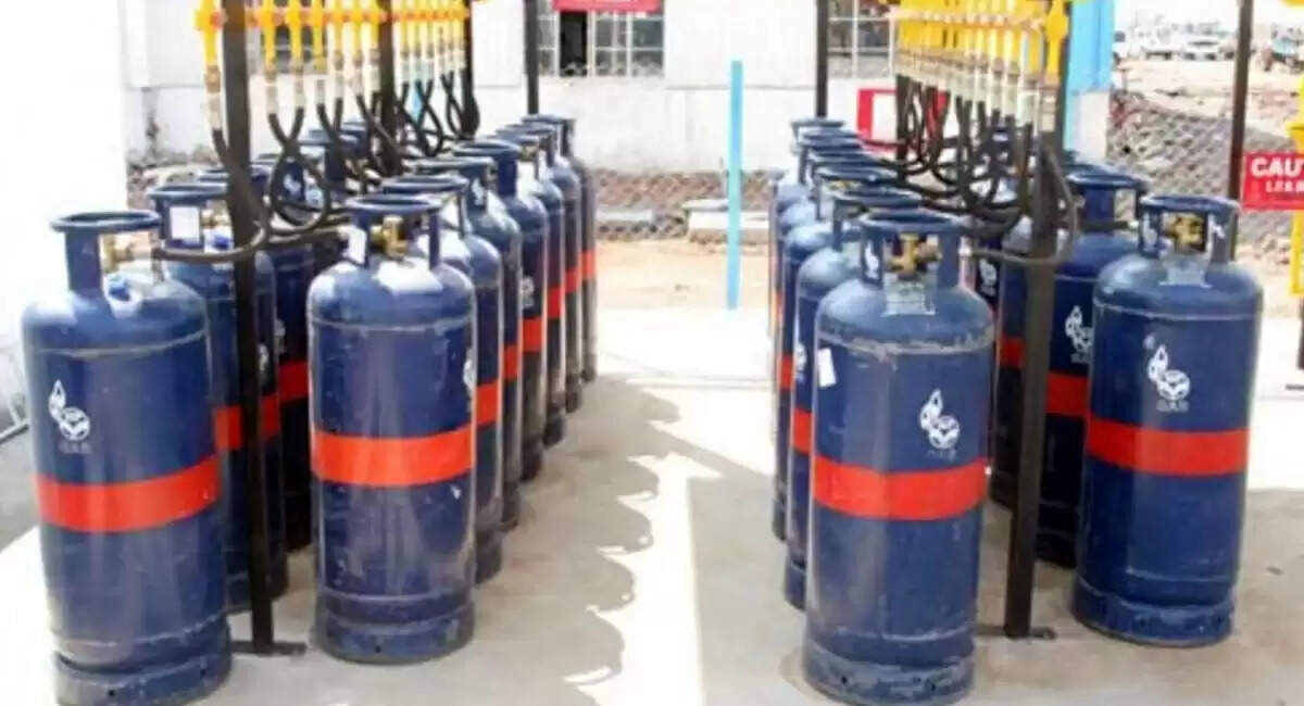 LPG सिलेंडर की कीमतों में कमी: जानें नए रेट