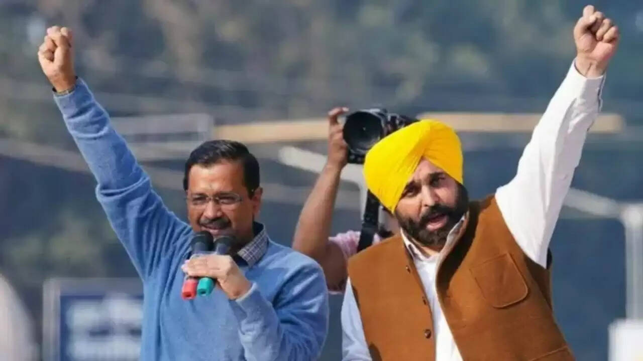 अरविंद केजरीवाल का गुजरात दौरा: बीजेपी पर हमला और बदलाव की अपील
