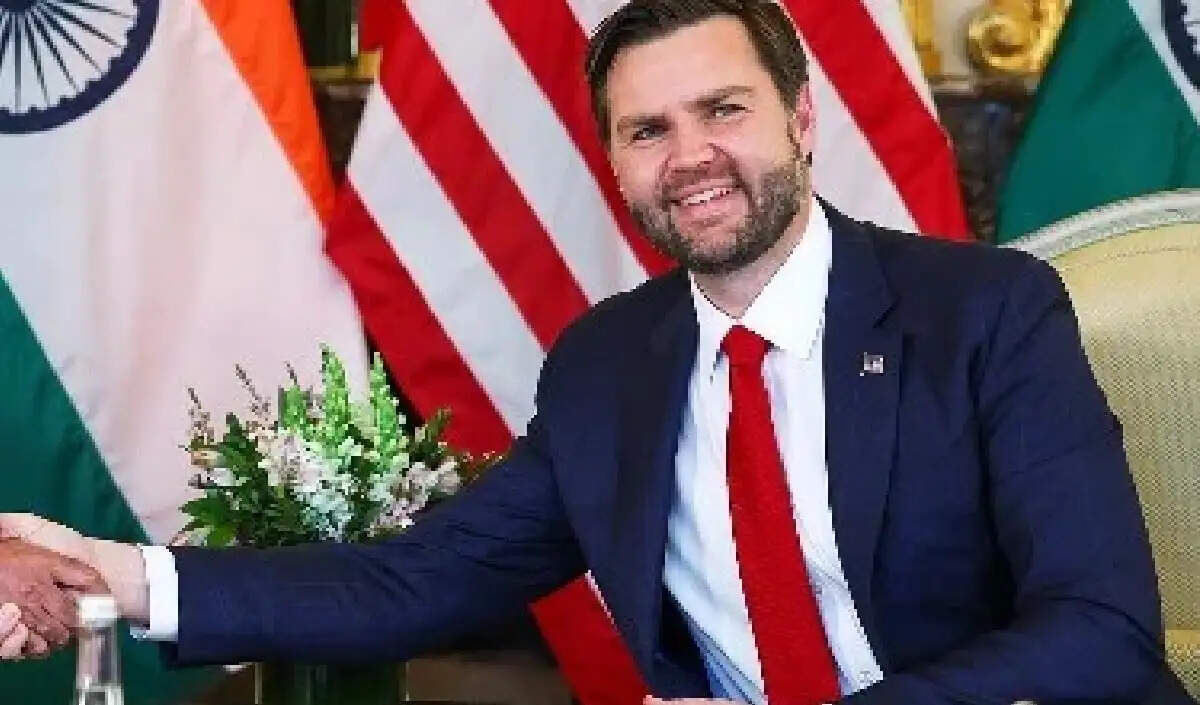 अमेरिकी उपराष्ट्रपति ने ईरान के साथ वार्ता में स्पष्ट की 'रेड लाइन'