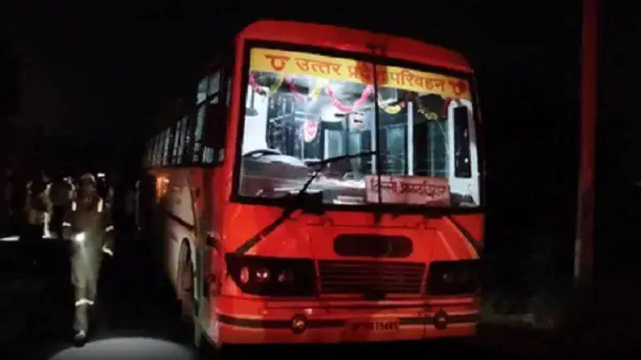 दर्दनाक सड़क हादसे में 4 की मौत, कई घायल