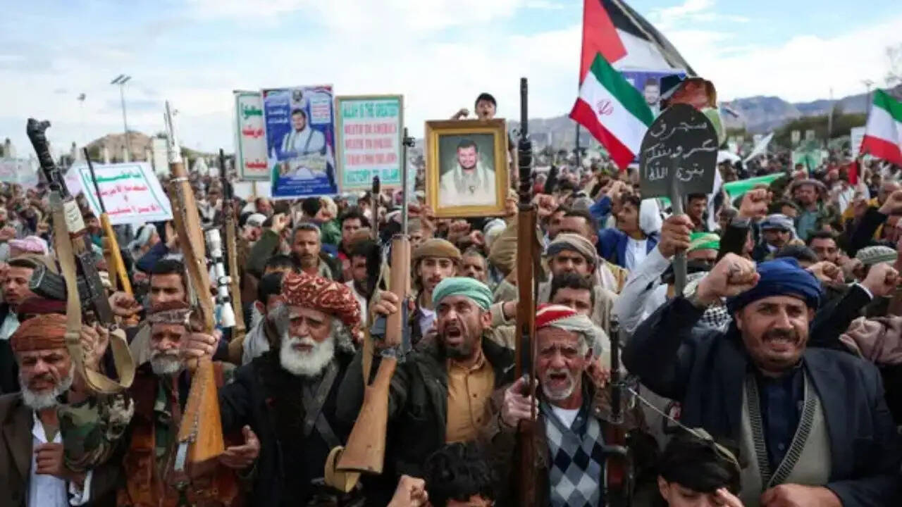 मिडिल ईस्ट में संघर्ष का नया मोड़: हूती विद्रोहियों का इजरायल पर मिसाइल हमला