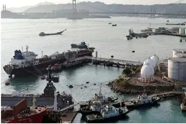 अमेरिका ने ईरानी और रूसी तेल पर छूट को बढ़ाने से किया इनकार