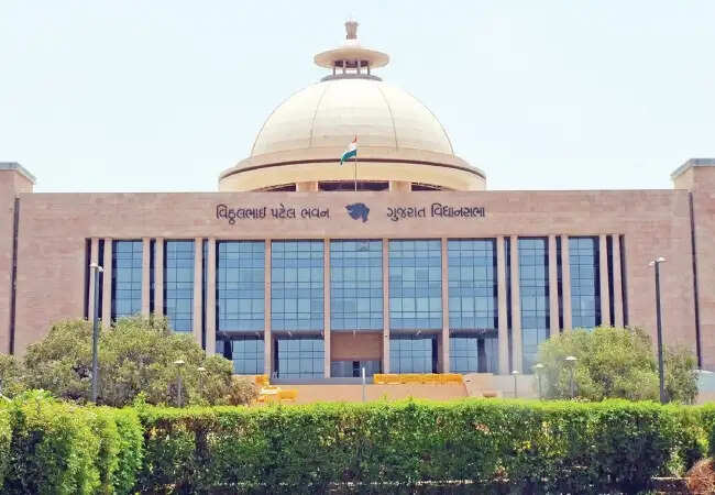 गुजरात में समान नागरिक संहिता विधेयक 2026 का प्रस्ताव, विरोध की लहर