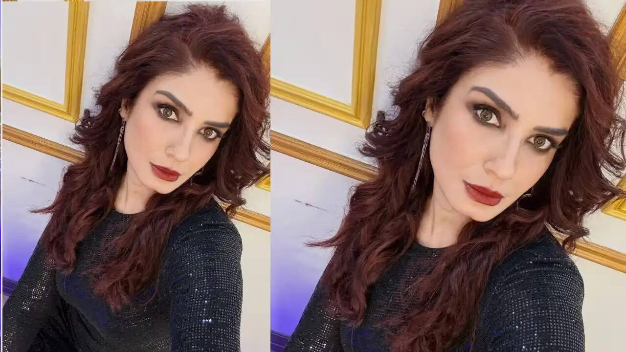 बॉलीवुड एक्ट्रेस ने अपने साले से की शादी: विवादों में घिरी प्रेम कहानी