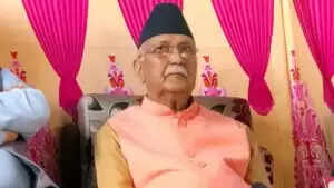 नेपाल की नई सरकार ने पूर्व नेताओं के विदेश जाने पर लगाया प्रतिबंध