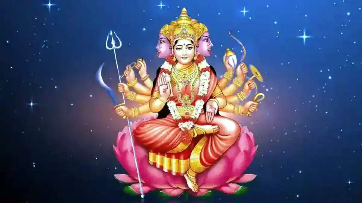 गायत्री जयंती 2025: शुभकामनाएं और संदेश साझा करें