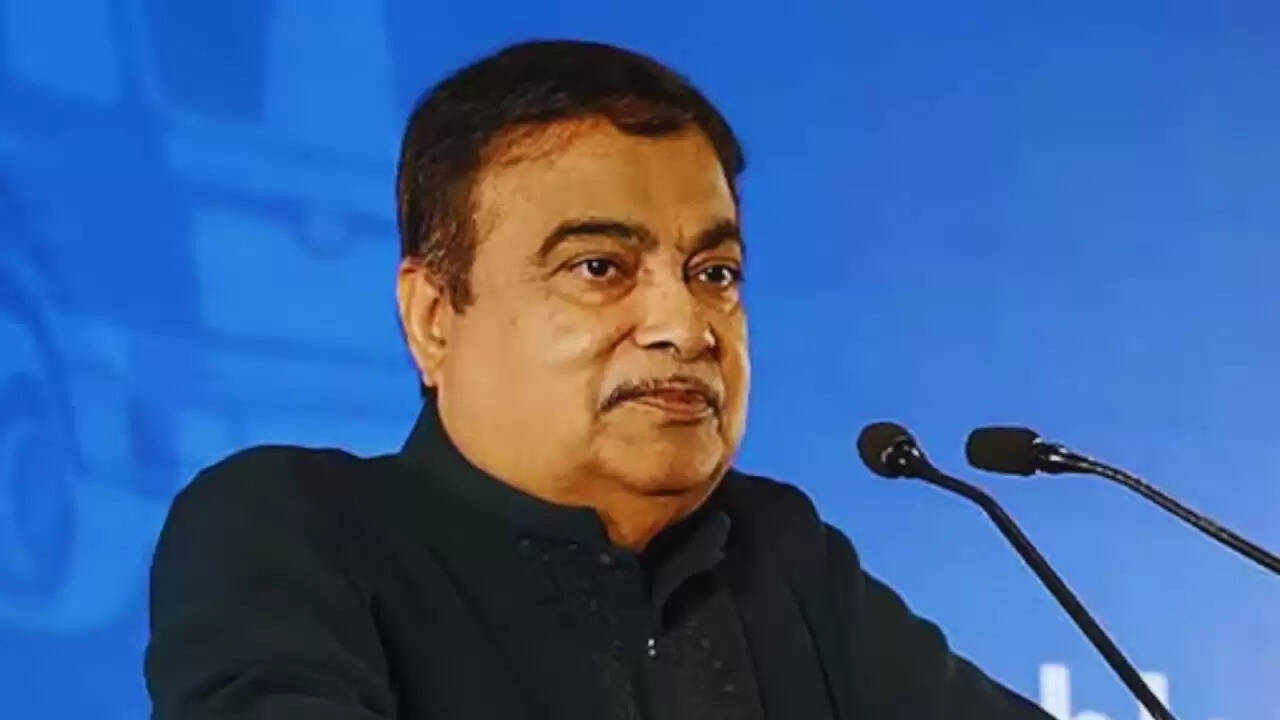 क्या भारत बनेगा इलेक्ट्रिक वाहनों का वैश्विक केंद्र? नितिन गडकरी की नई घोषणा