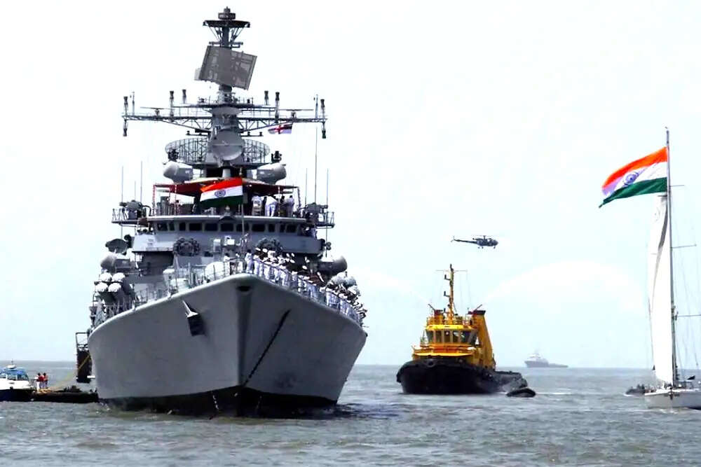 भारतीय नौसेना की वैश्विक तैनाती: सुरक्षा और व्यापार की रक्षा
