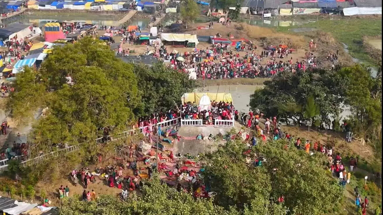 मेदिनीपुर में ऐतिहासिक ‘तुलसी चारा’ उत्सव की धूम