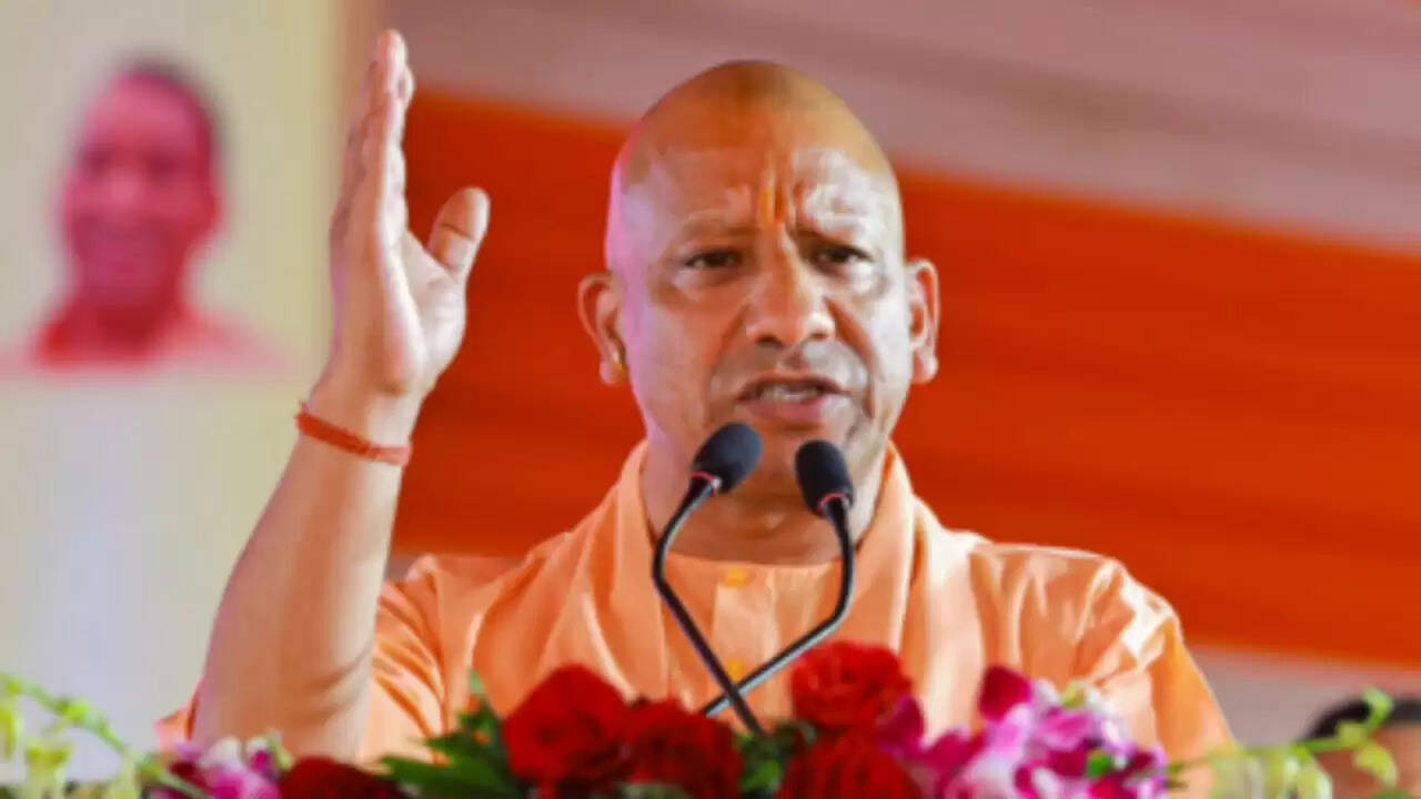 योगी आदित्यनाथ का पाकिस्तान पर तीखा हमला: क्या खत्म होगा पड़ोसी देश का अस्तित्व?