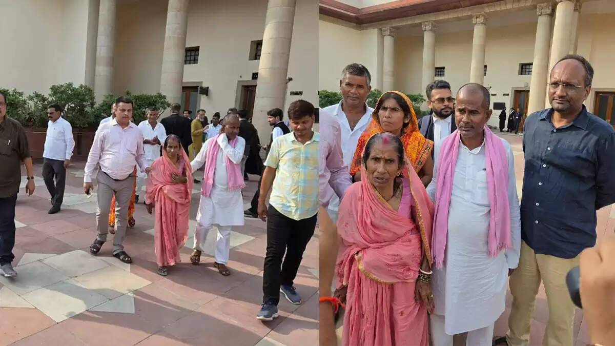 बिहार SIR मामले में सुप्रीम कोर्ट में सुनवाई: जिंदा लोगों के नाम वोटर लिस्ट से हटाने का आरोप