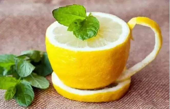 नींबू के सेवन के फायदे और नुकसान: जानें सावधानियां