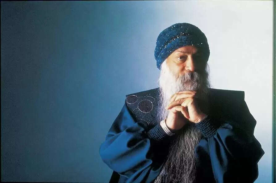 ओशो की दृष्टि में अहंकार का त्याग: क्या यह संभव है?