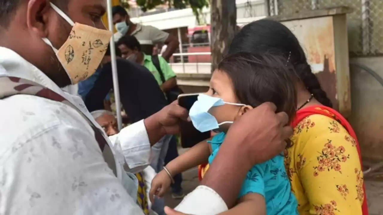 भारत में कोरोना मामलों में वृद्धि: केरल सबसे प्रभावित