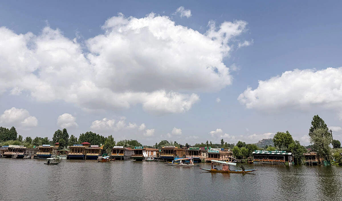श्रीनगर: धरती का स्वर्ग और पर्यटन का अद्भुत स्थल