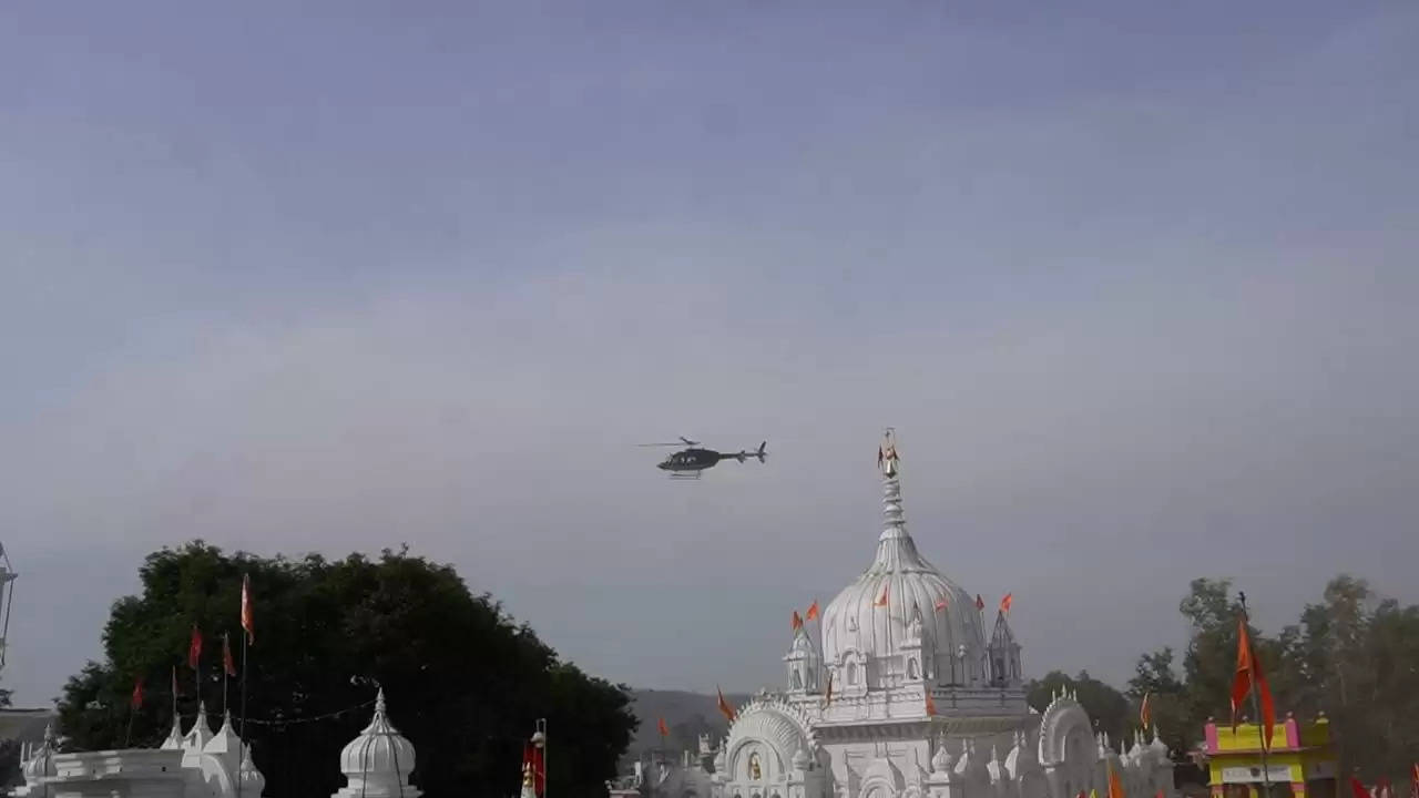 दमोह : देव जागेश्वर नाथ मंदिर में बम-बम, भक्तों की भारी भीड़ उमड़ी