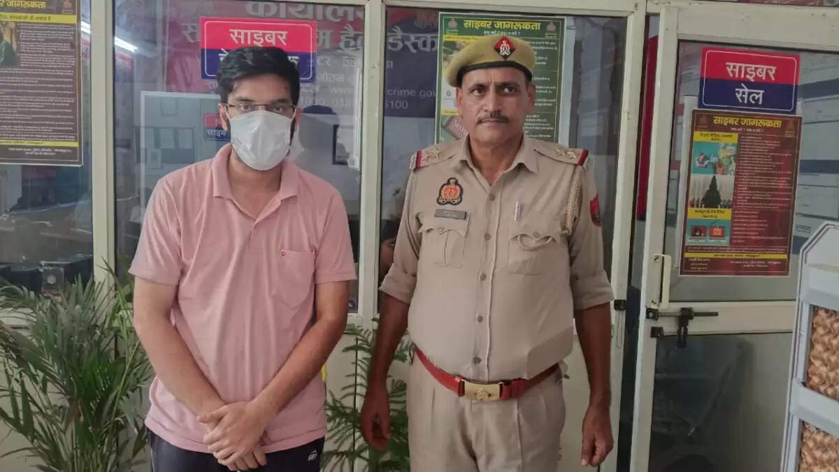 नोएडा में लिव-इन पार्टनर से 64 लाख की ठगी का मामला सामने आया