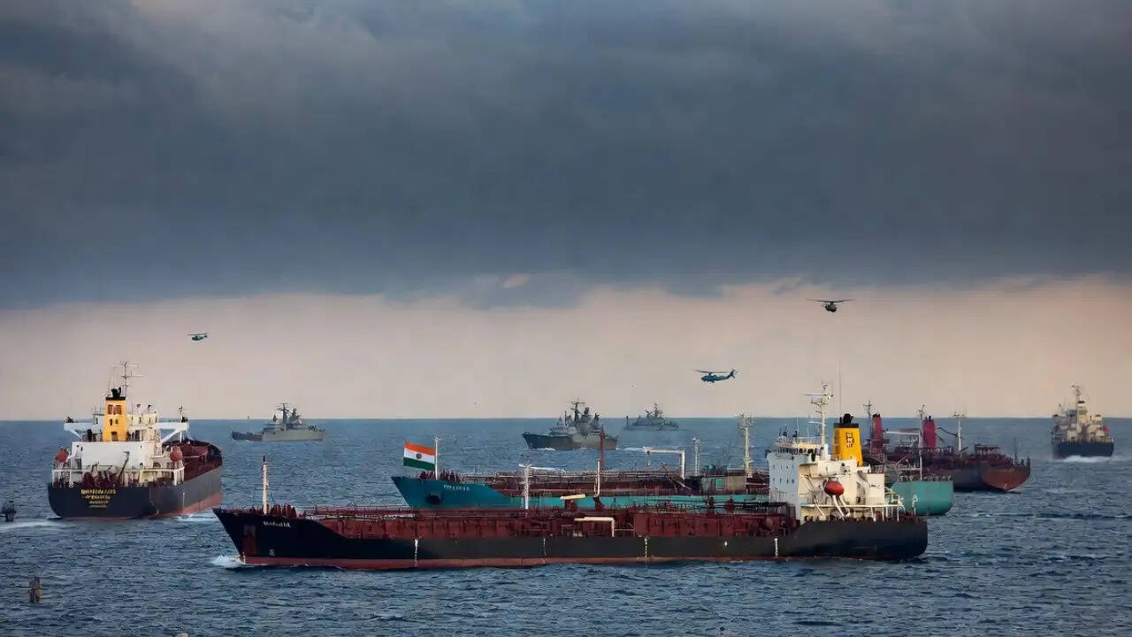 भारत ने स्ट्रेट ऑफ होर्मुज में फंसे जहाजों के लिए विशेष ऑपरेशन शुरू किया