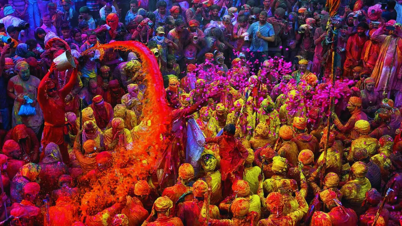 भारत की होली: रंगों और परंपराओं का अनोखा संगम