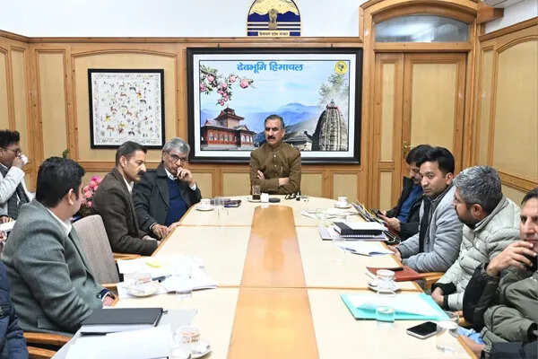 मुख्यमंत्री सुक्खू ने ऊर्जा क्षेत्र की परियोजनाओं की समीक्षा की