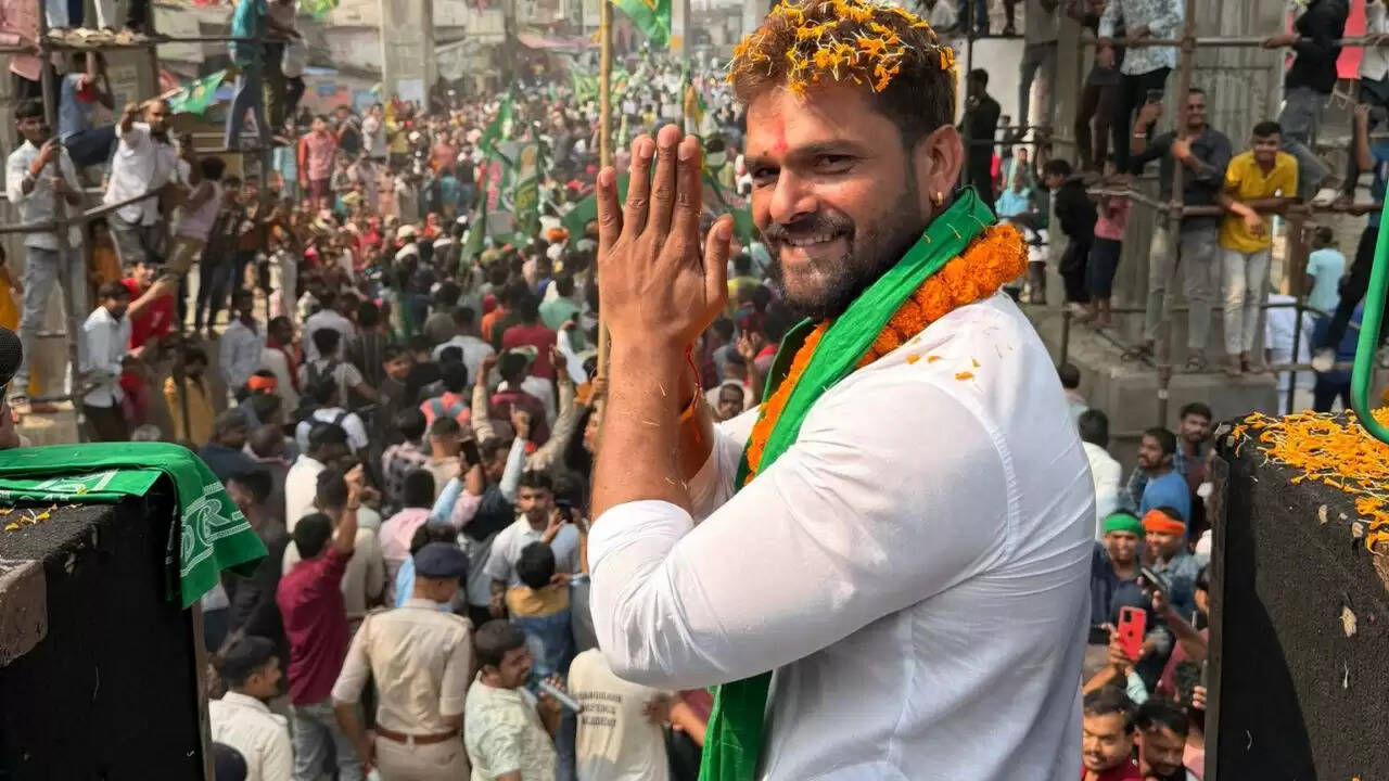 खेसारी लाल यादव को मिला अवैध निर्माण का नोटिस, चुनाव प्रचार में बढ़ी मुश्किलें