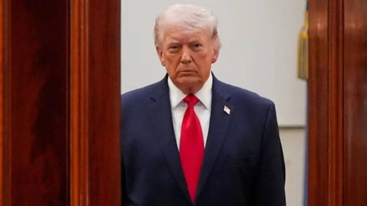 पश्चिम एशिया में तनाव: अमेरिका और ईरान के बीच संभावित टकराव की आशंका