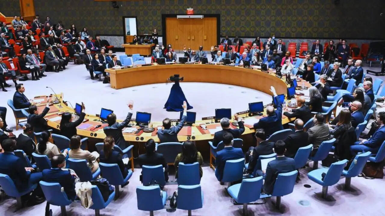 रूस-यूक्रेन युद्ध पर UN महासभा में मतदान: भारत ने रखा दूरी, 107 देशों ने किया समर्थन