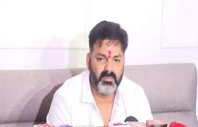 पवन सिंह ने पत्नी ज्योति सिंह के आरोपों पर दी प्रतिक्रिया