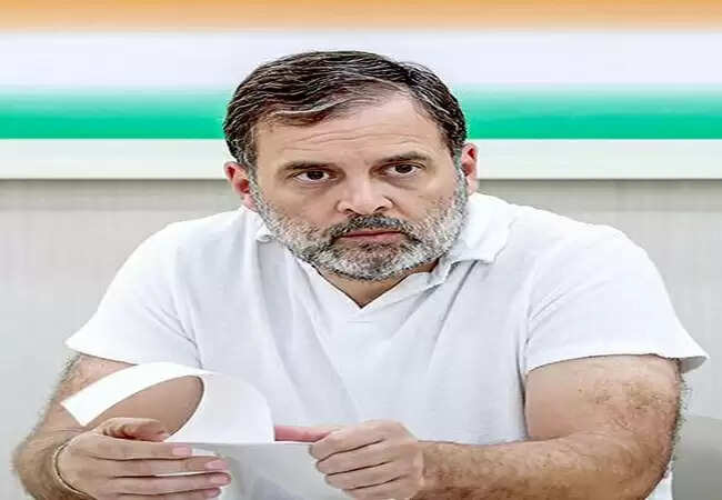 चुनाव आयोग ने राहुल गांधी के आरोपों का किया खंडन, कहा- हम निष्पक्ष चुनाव कराते रहेंगे