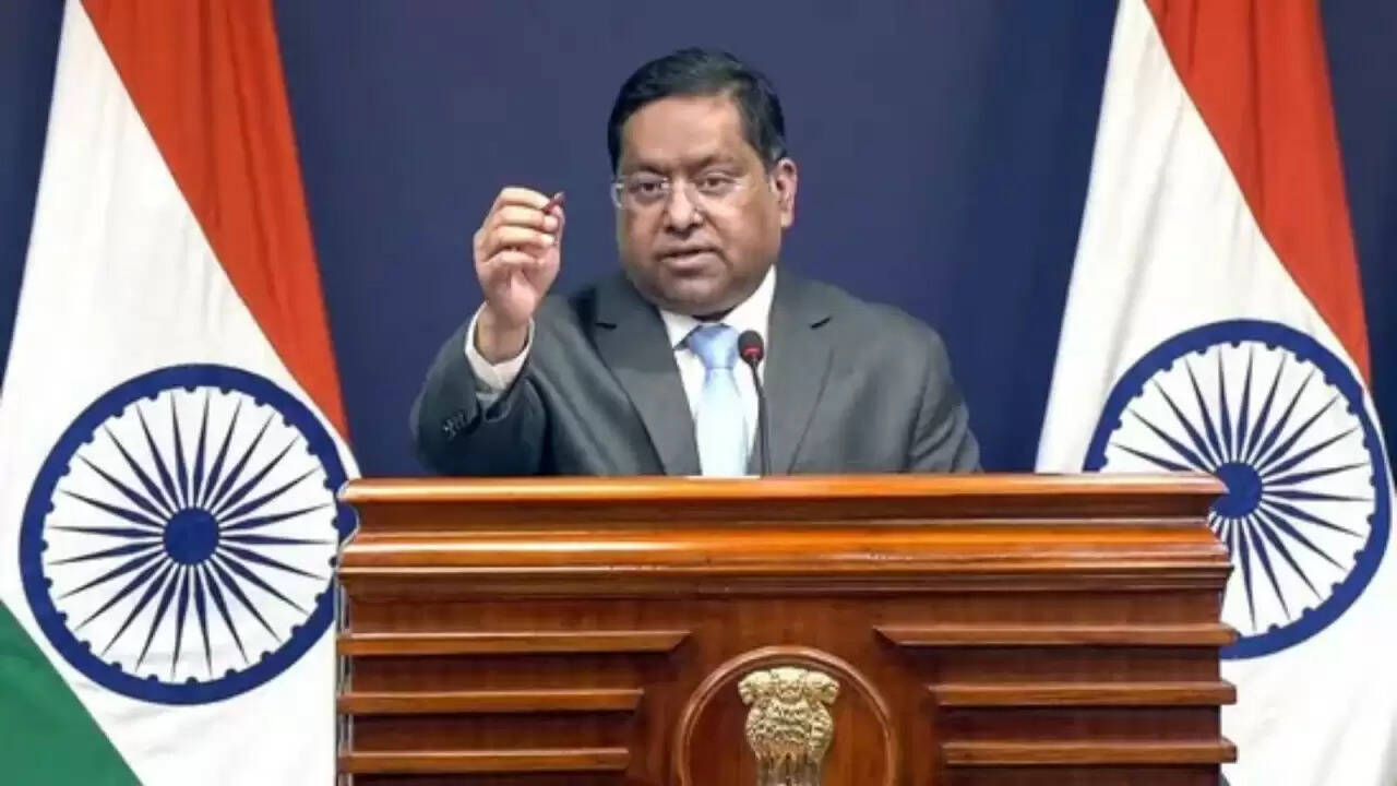 भारत ने पाकिस्तान को अल्पसंख्यकों पर ज्ञान देने के लिए किया कड़ा जवाब