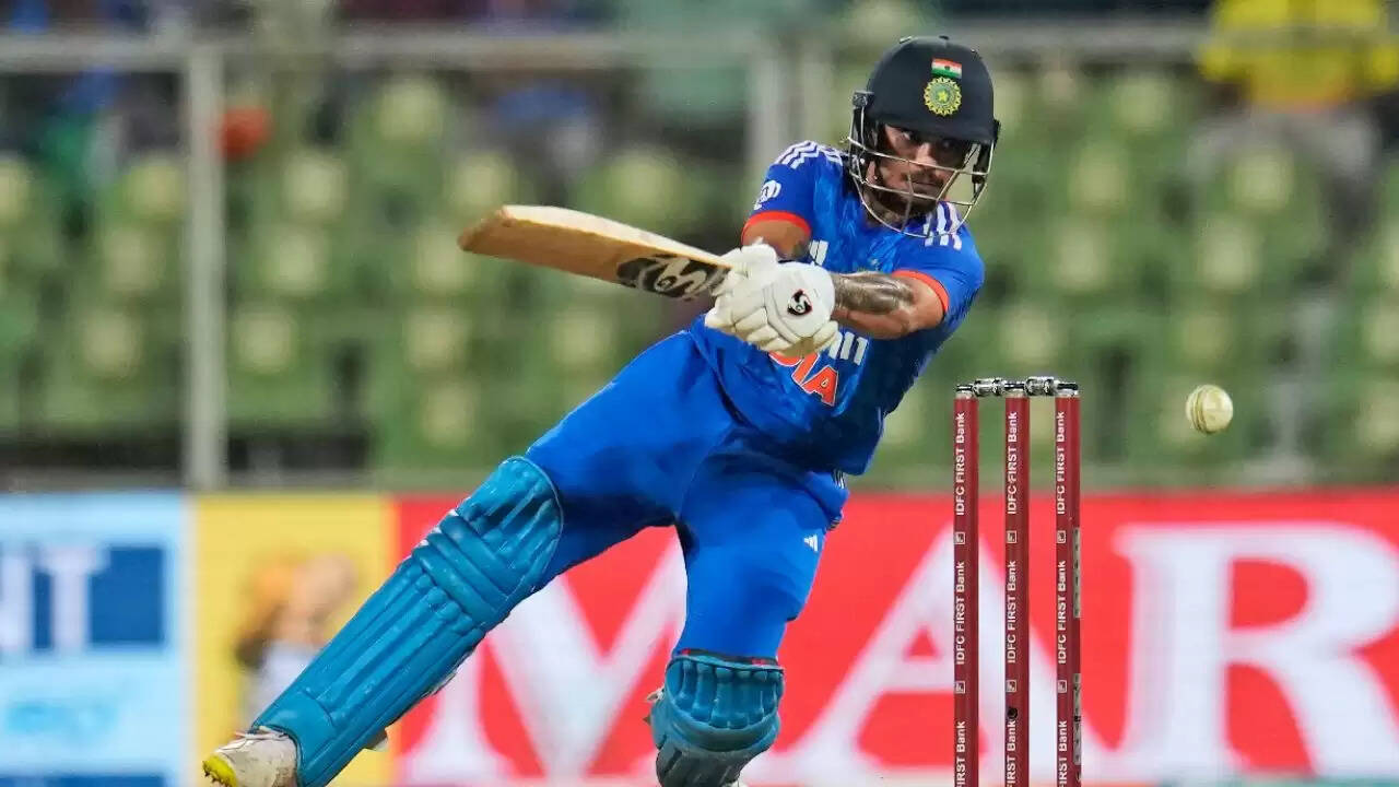 ईशान किशन की ODI टीम में वापसी, ऋषभ पंत को मिल सकता है ड्रॉप