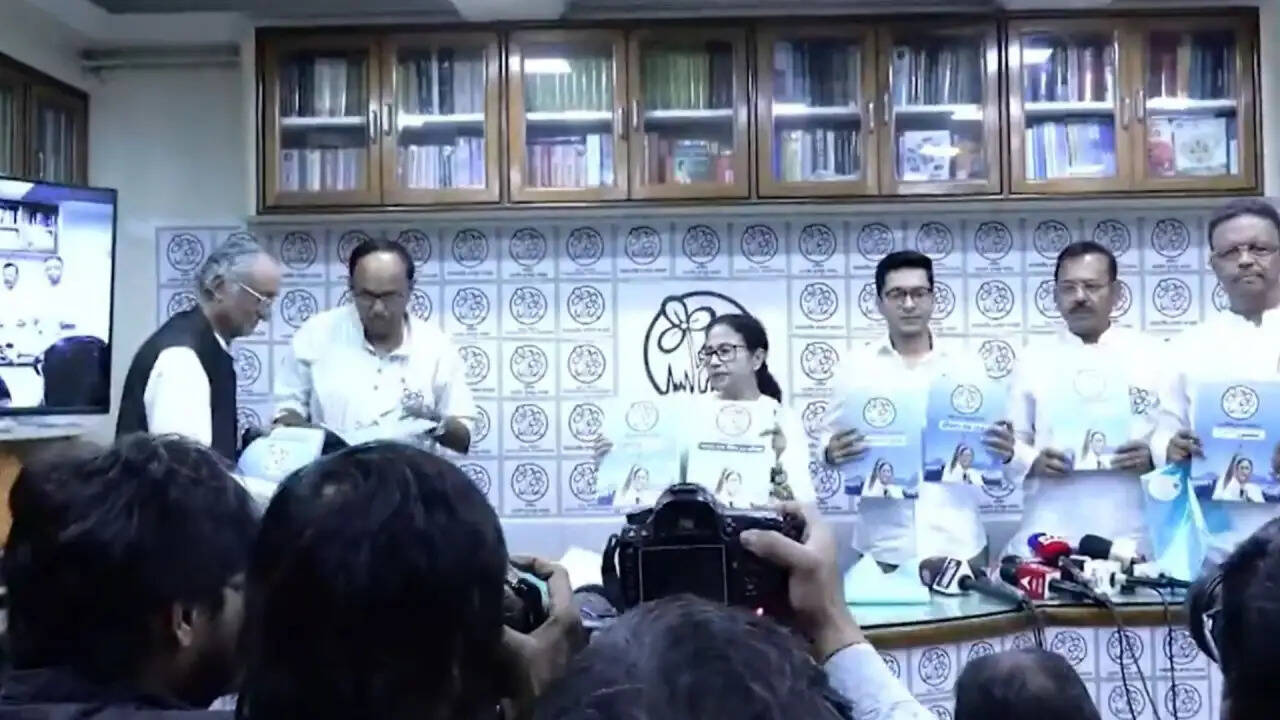 पश्चिम बंगाल चुनाव 2026: तृणमूल कांग्रेस का घोषणापत्र जारी