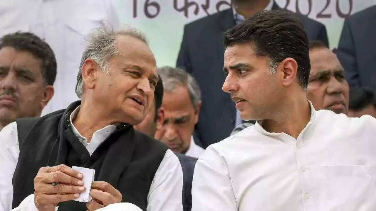 गहलोत और पायलट के बीच एकता का नया संकेत