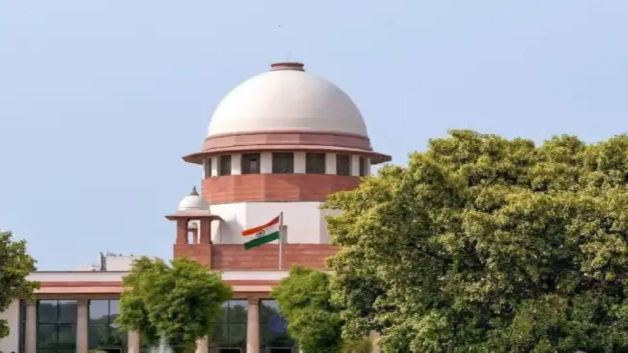 सुप्रीम कोर्ट का बड़ा फैसला: जज बनने के लिए वकालत का अनुभव एक साल होगा