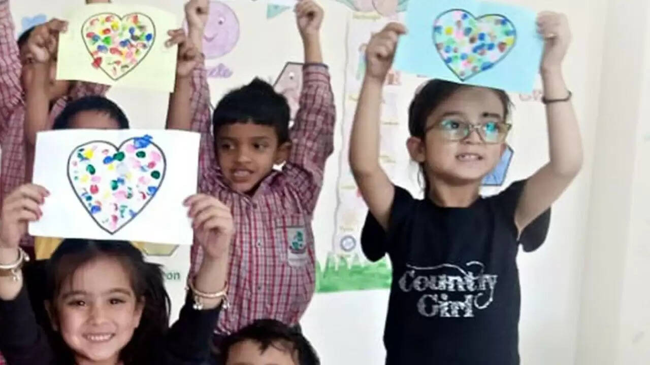 पंजाब में शिक्षा क्रांति: फिनलैंड के मॉडल से बदल रहा सरकारी स्कूलों का माहौल