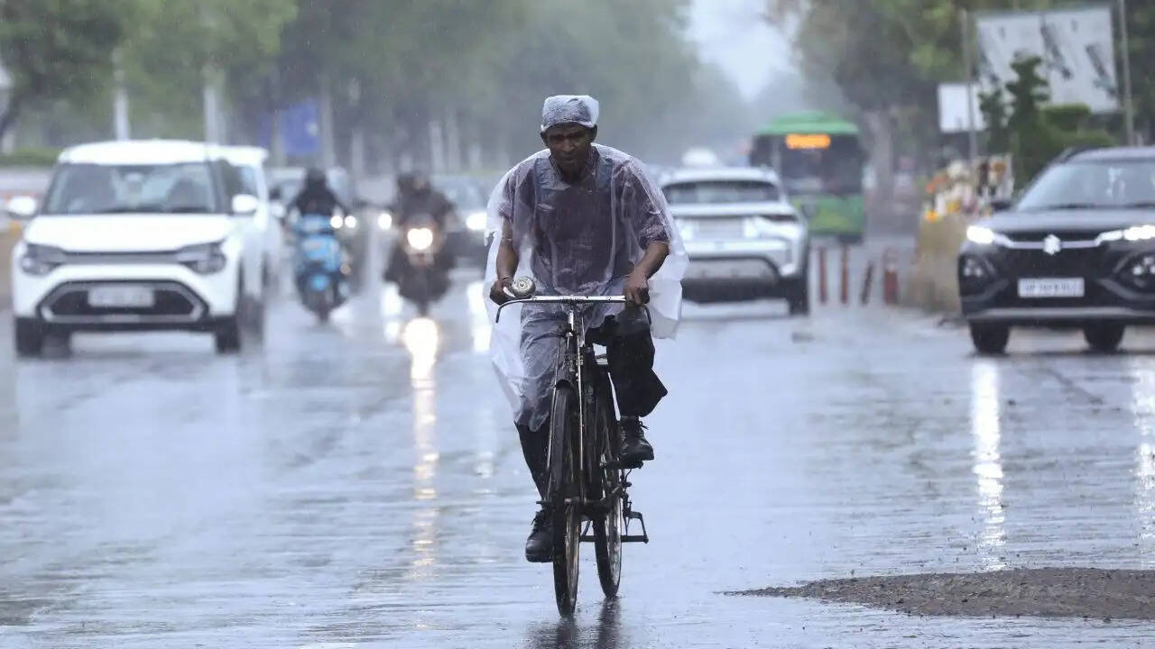 भारत में मौसम परिवर्तन: बारिश और ओलों की संभावना