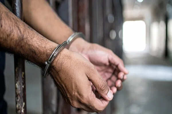 राजस्थान के युवक की गिरफ्तारी: डीआईजी की फेक प्रोफाइल बनाने का मामला