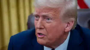 डोनाल्ड ट्रम्प ने नरेंद्र मोदी से भारत यात्रा का न्योता स्वीकार किया