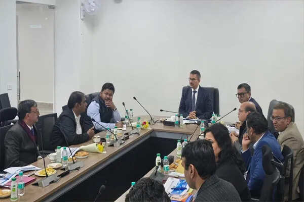 विप्रो-जीई हेल्थकेयर ने यमुना प्राधिकरण के मेडिकल उपकरण पार्क का किया निरीक्षण