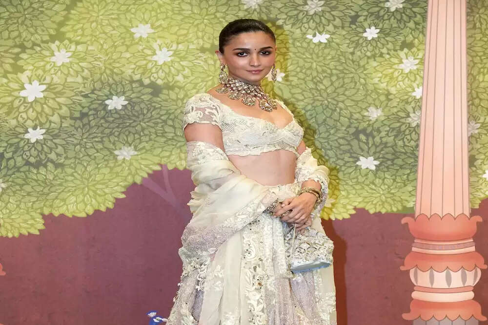 आलिया भट्ट की फिल्म को मिले दो राष्ट्रीय पुरस्कार, करण जौहर की खुशी का ठिकाना नहीं