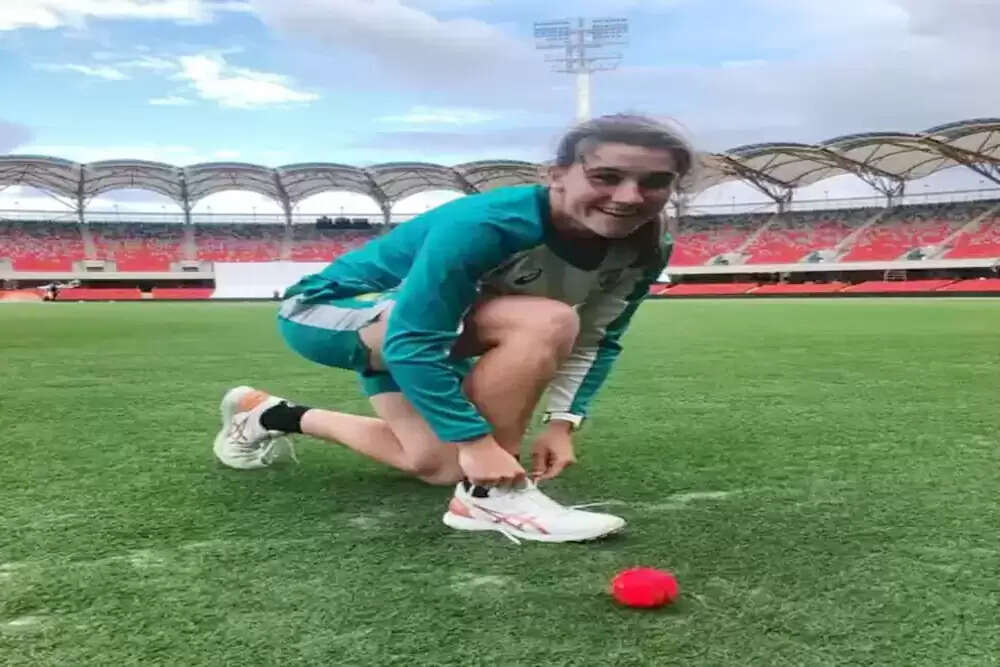 एनाबेल सदरलैंड बनीं शीर्ष महिला गेंदबाज, दीप्ति शर्मा को मिला दूसरा स्थान